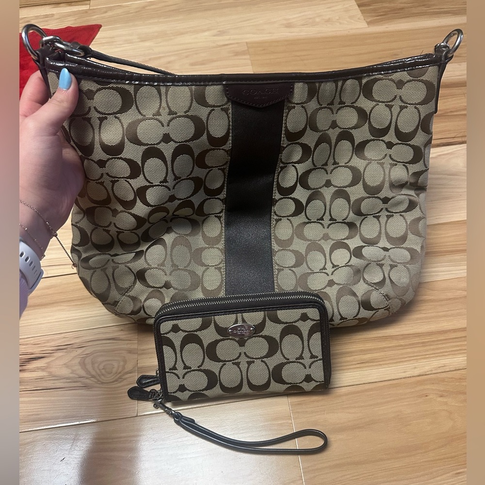 Matching coach bag & wallet!!